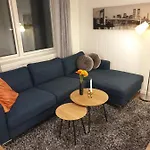 Strand Apartments *